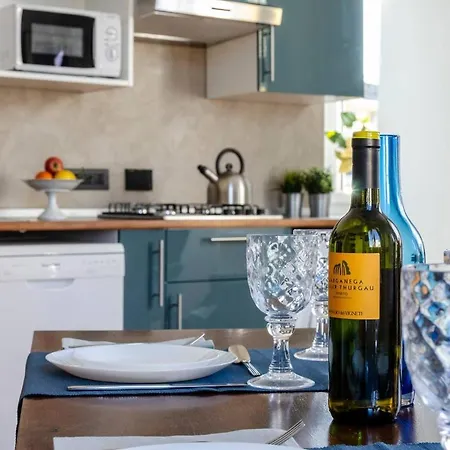 Hintown Casa Dell'alloro In San Donato Apartamento