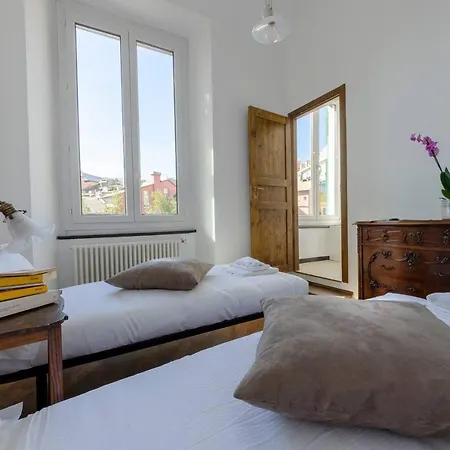 Hintown Casa Dell'alloro In San Donato Apartamento Génova